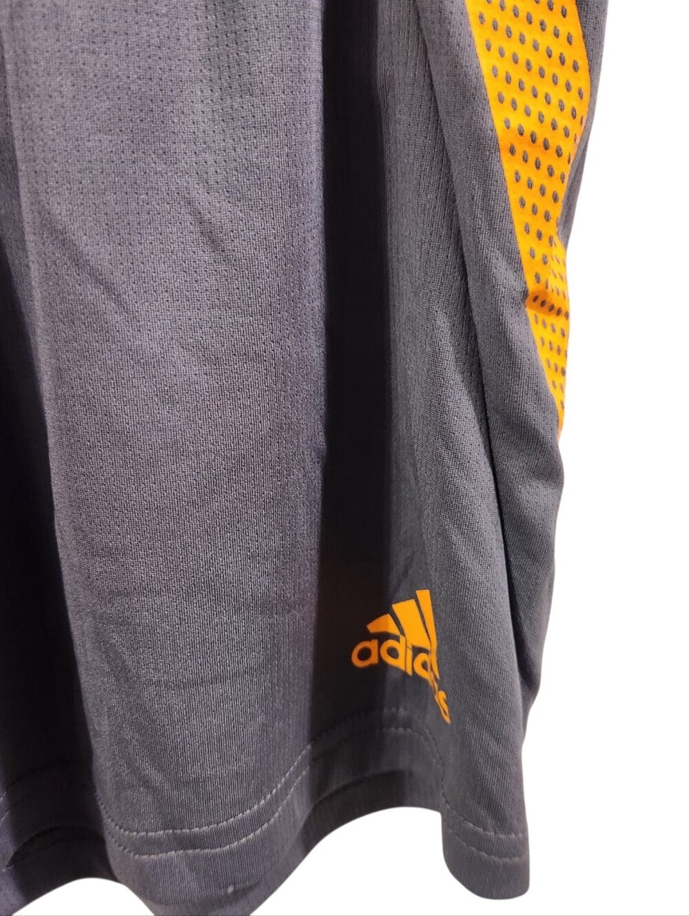 Boys Adidas Aeroready athletic shorts in size 10/12 - Picture 4 of 6
